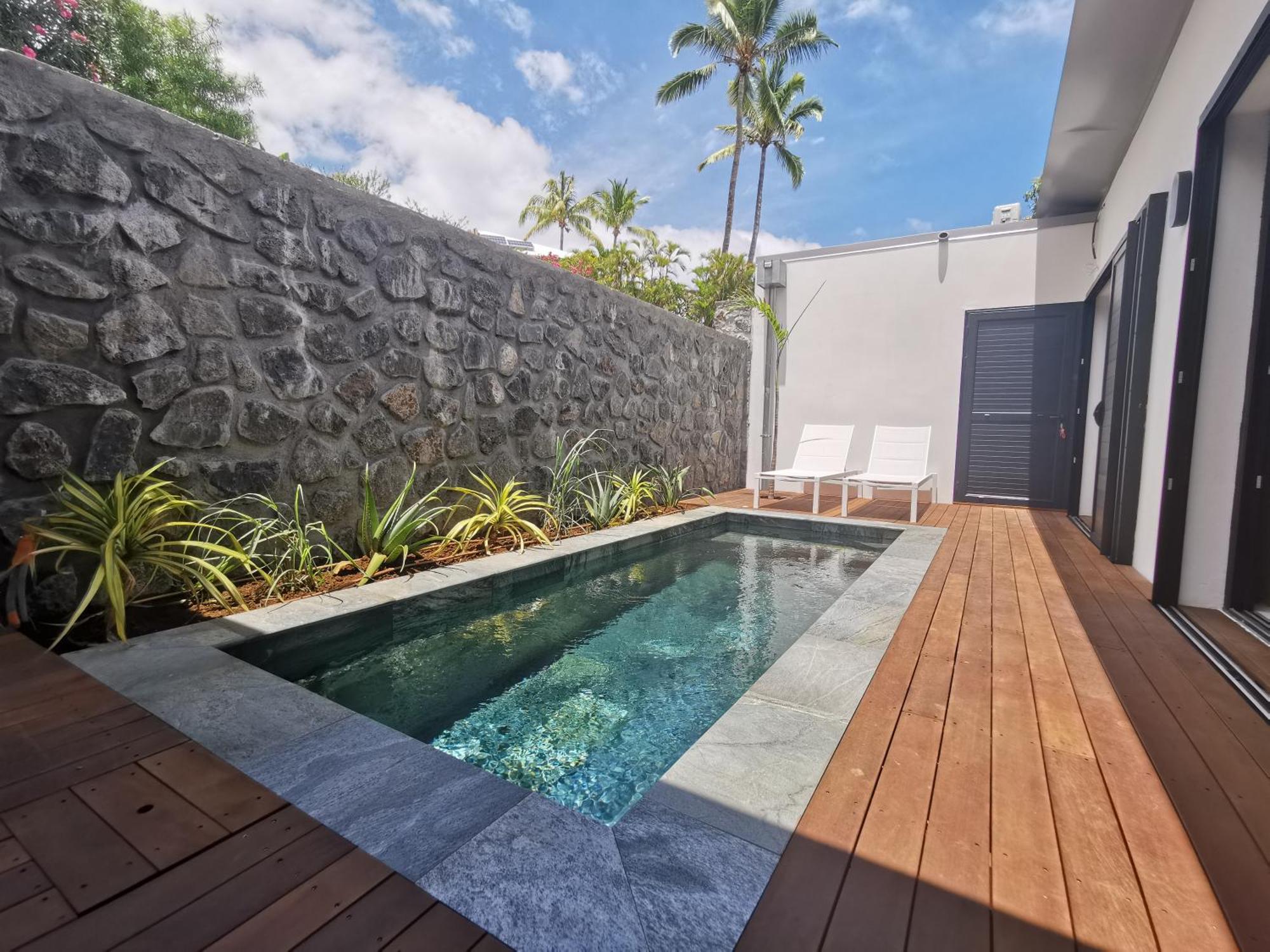 Summer Cosy - Villa Classee 4 Etoiles - 2 Suites Avec Piscine Chauffee Et Jacuzzi Integre Idealement Situee Chemin Summer Saint-Gilles Les Bains Extérieur photo